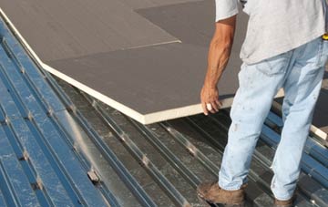 benefits of insulating Bun Abhainn Eadarra flat roofing